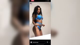 : Summer Walker in a bikini ???????????? #2