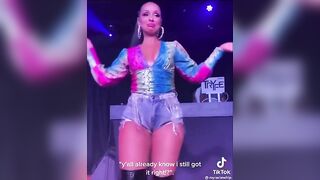 : Mya hit the splits ???????????? #1