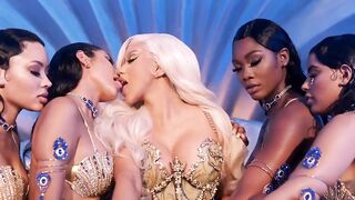 : Cardi B Kissing 2 baddies #3