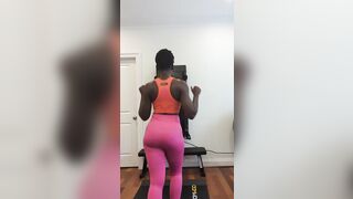 : Lupita Working Out #4