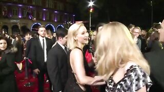 : jennifer lawrence and natalie dormer kiss #4