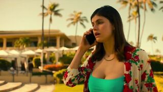 : Alexandra Daddario Bouncing in The White Lotus #4