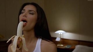 Roselyn Sanchez likes bananas