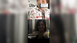 : Tati maya mostrando peito na live #2