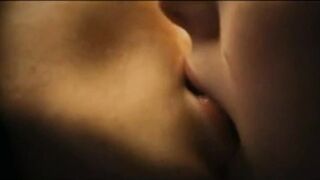 : Amanda seyfried & megan fox #4