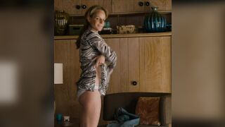 Helen Hunt (49) - Quintessential MILF Plot In 'The Sessions (2012)'