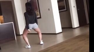 : Yassi Pressman's dance cover of Work by Rihanna. Mukhang walang panty si Yassi dito. Thoughts niyo mga sir? ???? #3