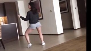 : Yassi Pressman's dance cover of Work by Rihanna. Mukhang walang panty si Yassi dito. Thoughts niyo mga sir? ???? #4