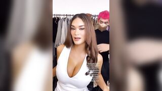 : Cleavage if Pia Wurtzbach Yipee! #3