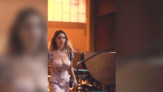 : Sydney Sweeney huge bouncing in slow-motion #4