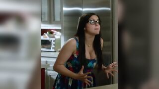 : Ariel Winter Titty Jiggle #2