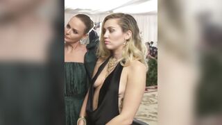 : Miley Cyrus showing her sexy back #4