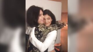 : Kylie jenner and kendall jenner sharing sisterly love #4