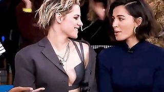 : Kristen Stewart and Naomi Scott had a rough night after this interview #4