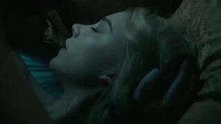 Natalie dormer's face reaction and her moaning ????????it's enough to make me c#m