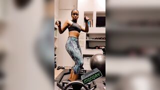 Teyonah Parris has such a fat ass it makes me so fucking hard