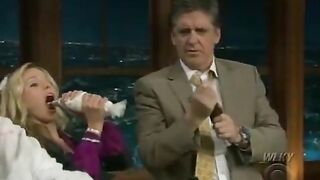 Kristen Bell taking a couple of loads in her mouth on Craig Ferguson