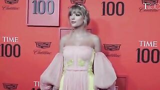 : Taylor Swift's dress needs pulled down #4