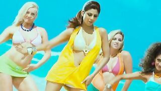 Shilpa Shetty's boobs! ???????????? Pumping so hard right now!