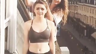 : Maisie Williams getting wet #3