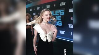 : Sydney Sweeney never fails at what she does to us. #4