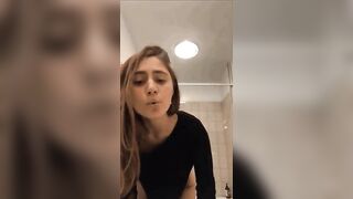 : Lia Marie Johnson showing off her shaved pussy on IG #3