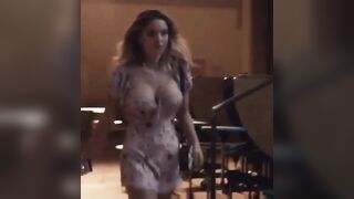 Sydney Sweeney's tits bouncing as she walks. Those things are fucking huge