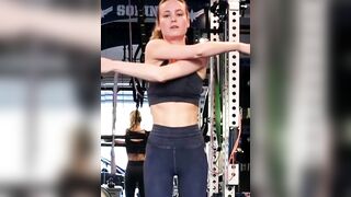 : Brie Larson stretching in her new workout video #4