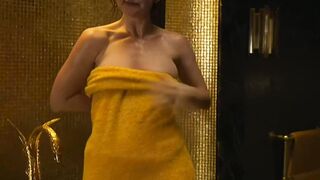 : Lily James almost dropping her bath towel in her new show #4