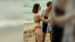 Thomasin McKenzie's ass