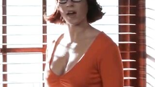 : Linda Cardellini was the best eye candy in this movie ???? (Scooby-Doo) #4