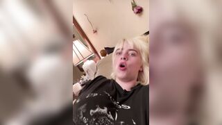 Billie Eilish has mesmerizing boobs