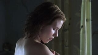 : Scarlett Johansson is such a sexy babe #4