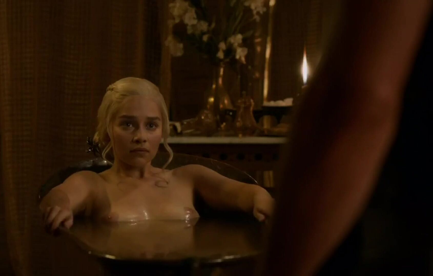 Emilia Clarke proudly presents her tits, Celebs, <b>porn</b>, gif, video, mp4, hd.