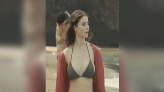 Thomasin McKenzie's jiggle