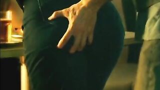 : Salma Hayek's ass getting groped - ENHANCED #3