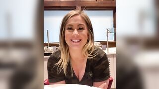 : Shawn Johnson Is a gold medal cutie! #2