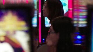 : Kristen Wiig in 'Welcome To Me' Walks naked through a casino #2