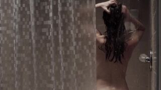 : Keri Russell showering in The Americans #2