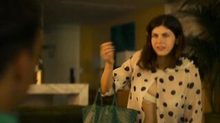 : Alexandra Daddario GIF (White Lotus) #4