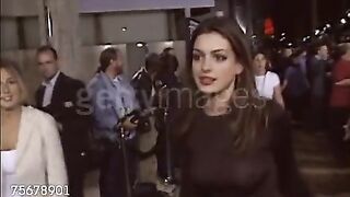 : Anne Hathaway didn't mind if everyone saw her tits during the School of Rock premiere #1