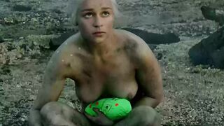 : Emilia Clarke nude BTS of Game of Thrones #2