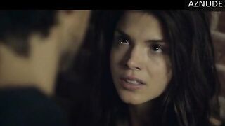 Plot of Marie Avgeropoulos in Tracers