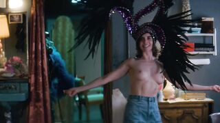 Alison Brie & Betty Gilpin topless in new GLOW S3