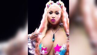 : Nicki Minaj bouncing her big tits #3