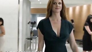 : Sarah rafferty exerting her milf body #4