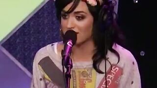 How Howard Stern tricks Katy Perry to remove her Top