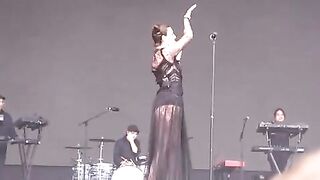 : Lorde’s amazing ass #2