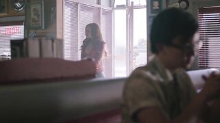 Madelaine Petsch is a hottie - "Riverdale" S03E01 (2018)