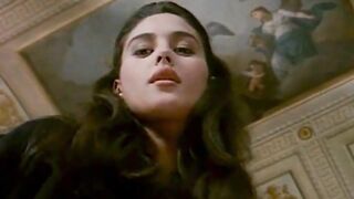 : Monica Bellucci face sitting in La Riffa (1991) #3